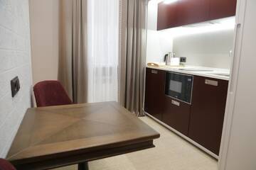 Фото номера Номер-студио с кроватью размера &quot;king-size&quot; Отель TELEGRAPH INN г. Петропавловск 4